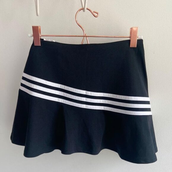 Adidas Girl's Black Three-Stripe Tennis Skirt with Built-in Shorts - Picture 2 of 7